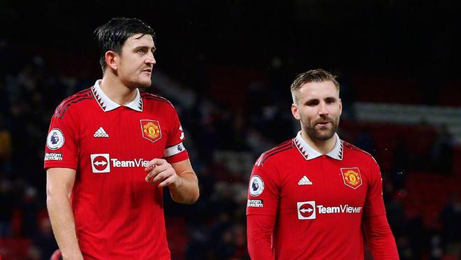 佩相媲美 佩相媲美